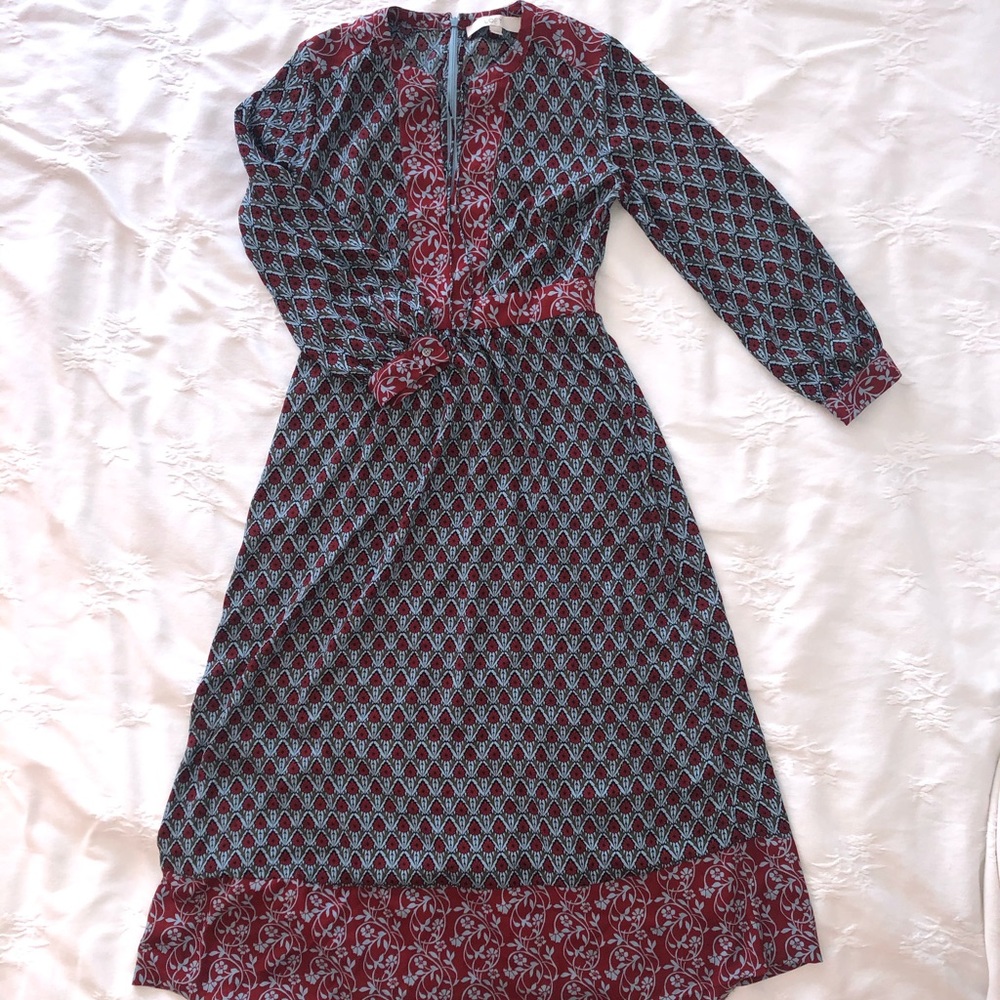 LOFT Midi length dress
